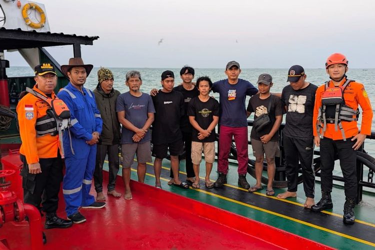 8 ABK Tugboat TB MT20 1301 Selamat, Tiba di Pelabuhan Tanjung Emas