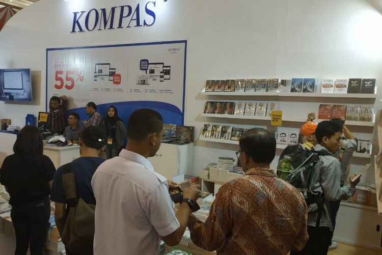 Indonesia International Book Fair 2018 berlangsung 12-16 September 2018 di Jakarta Convention Center (JCC), Jakarta.