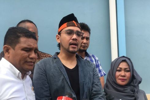 Tas Makeup Dirusak, Istri Siri Laporkan Sandy Tumiwa ke Polisi