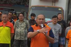 Kulit Kabel Sebanyak 9 Truk Penuhi Selokan di Medan Merdeka Selatan