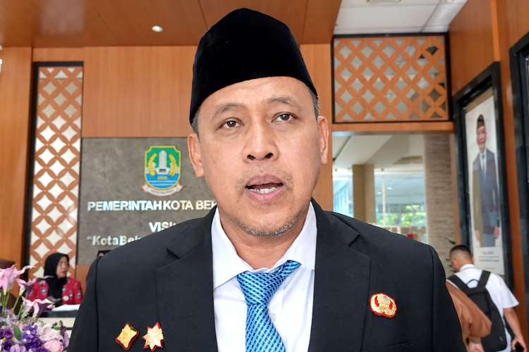 Antisipasi Banjir, Pemkot Bekasi Keruk Sungai dan Tertibkan Bangunan di Saluran Air