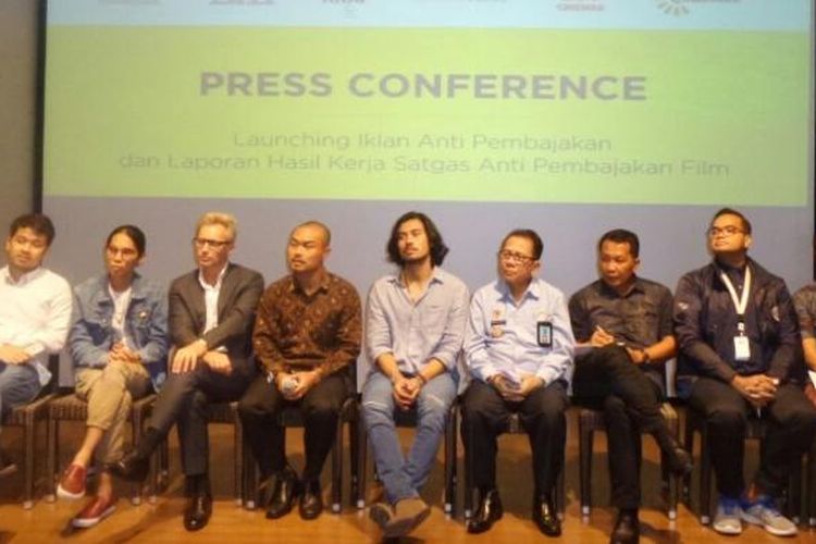 APROFI menggelar jumpa pers terkait peluncuran iklan anti pembajakan film di XXI Lounge Kota Kasablanka, Jakarta Selatan, Selasa (14/3/2017). Jumpa pers itu dihadiri oleh perwakilan jaringan bioskop Indonesia dan instansi pemerintah.