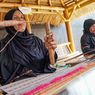 Dari Tenun ke Air Bersih, Ikhtiar Perempuan Lombok Mengubah Kehidupan