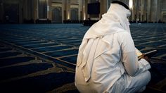 Bacaan Niat Iktikaf Lengkap: Arab, Latin, dan Artinya