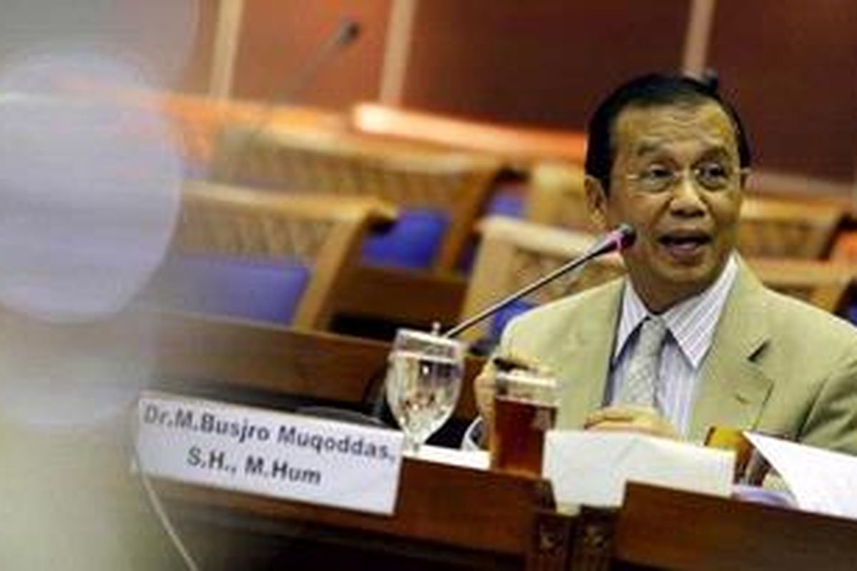 Ketua Komisi Pemberantasan Korupsi (KPK) terpilih, Busyro Muqoddas, saat mengikuti uji kelayakan dan kepatutan oleh anggota Komisi III di Gedung DPR RI, Jakarta, Rabu (24/11/2010). 