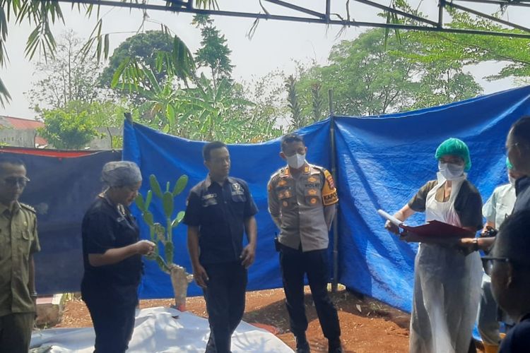 Polisi Ekshumasi Jenazah Pria di Gunung Sindur Bogor, Diduga Korban Pembunuhan