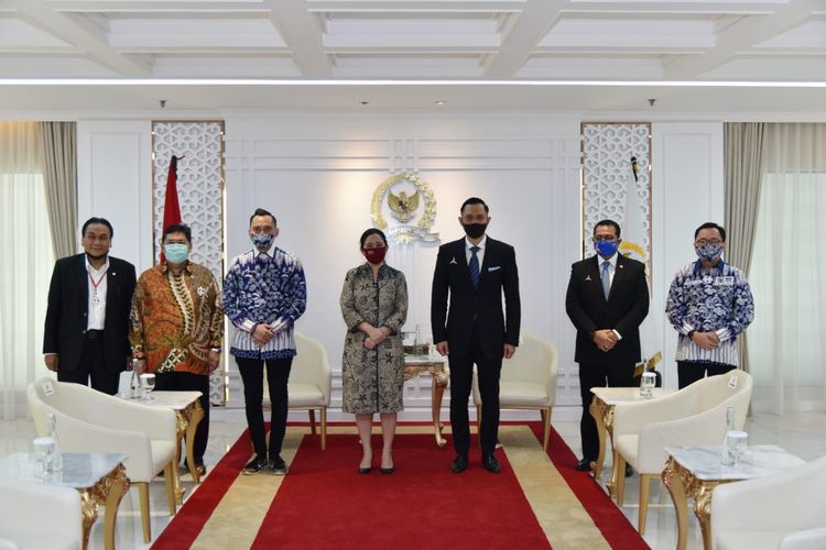 Ketua Umum Partai Demokrat, Agus Harimurti Yudhoyono (AHY), bertemu dengan Ketua DPR Puan Maharani di kompleks parlemen, Senayan, Jakarta, Kamis (6/8/2020).