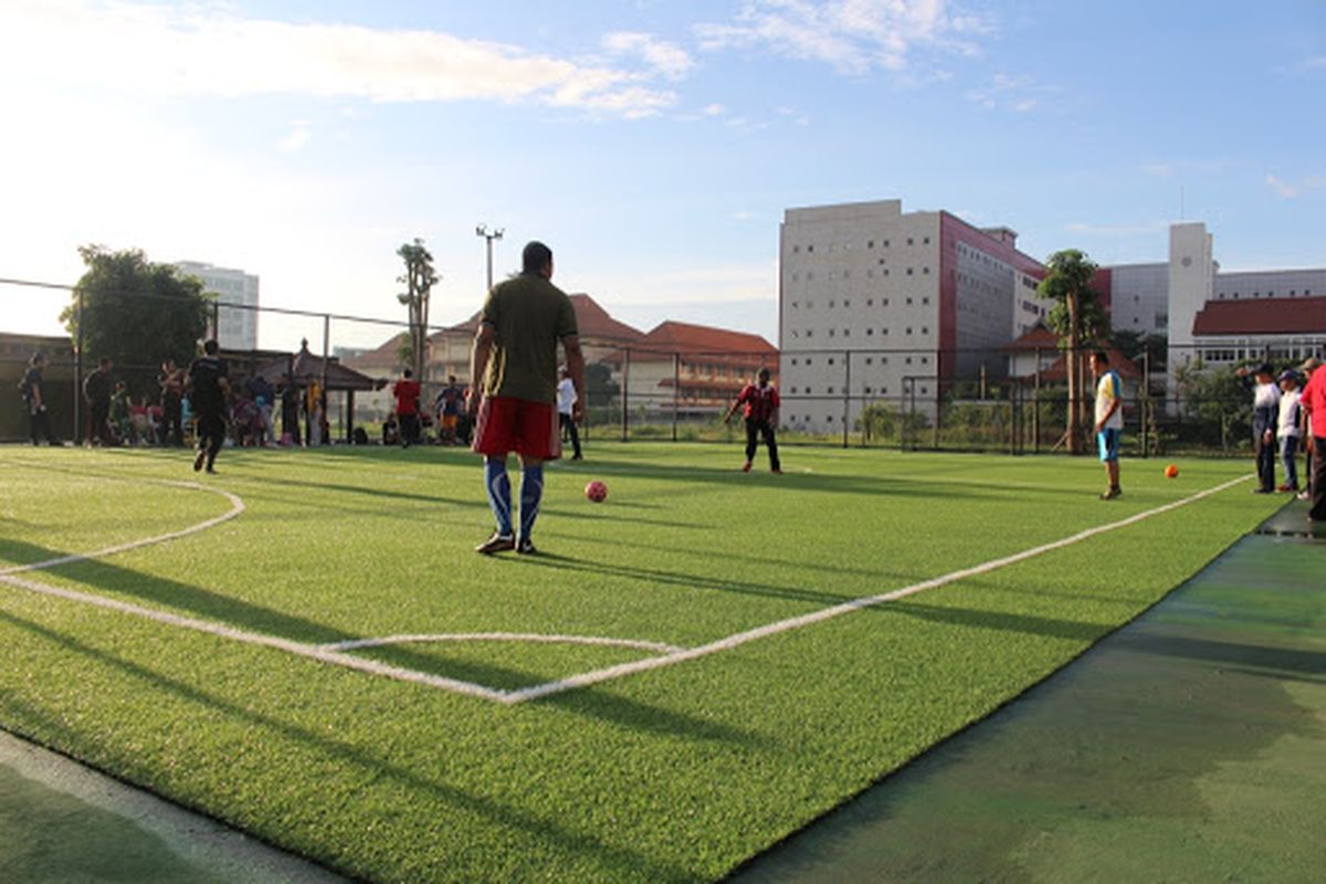 Salah satu lapangan futsal yang ada di kampus C Unair