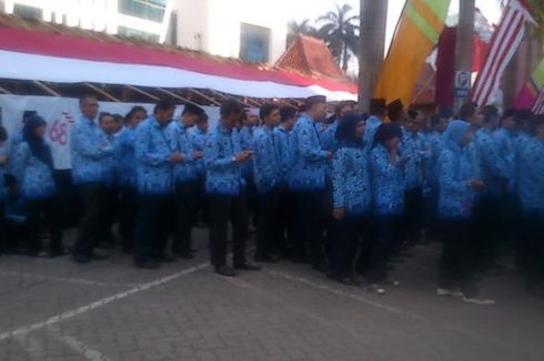 Gaji dan Uang Pensiun PNS Bebani Keuangan Negara