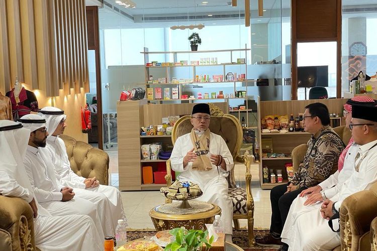 Menteri Perdagangan RI, Zulkifli Hasan bertemu dengan Mendag Arab Saudi di Jeddah, Jumat (9/9/2022).