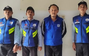 Dinsos Jaksel Evakuasi ODGJ Tanpa Busana yang Berkeliaran di Polda ...