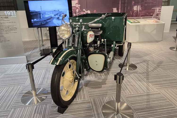 Motor Roda Tiga Daihatsu