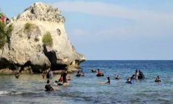 Pantai Dato, Surga Tersembunyi di Sulawesi Barat