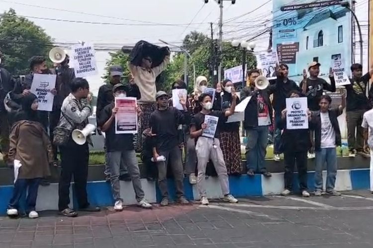 Hari Sumpah Pemuda, 30 Mahasiswa dan Petani di Pasuruan Demo Kritisi Kebijakan Pemerintah