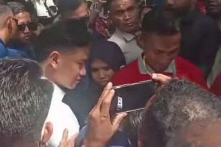 Gibran Kunjungi Niawula Ende, Warga: Senang, Baru Kali Ini Bisa Ketemu Langsung