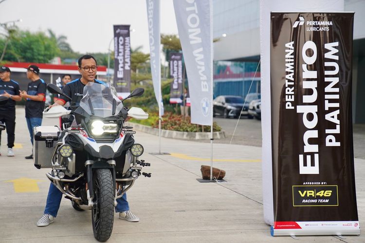 Pertamina Lubricants dan BMW Motorrad Indonesia menguji ketangguhan Pertamina Enduro Platinum 5W-40