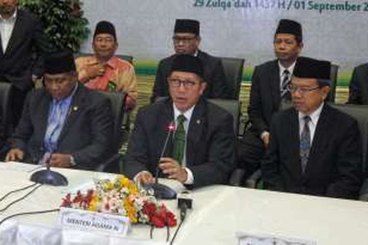 Menteri Agama RI Lukman Hakim Saifuddin usai menggelar sidang Isbat di kantor Kementerian Agama RI, Jalan MH Thamrin, Jakarta Pusat, Kamis (1/9/2016).