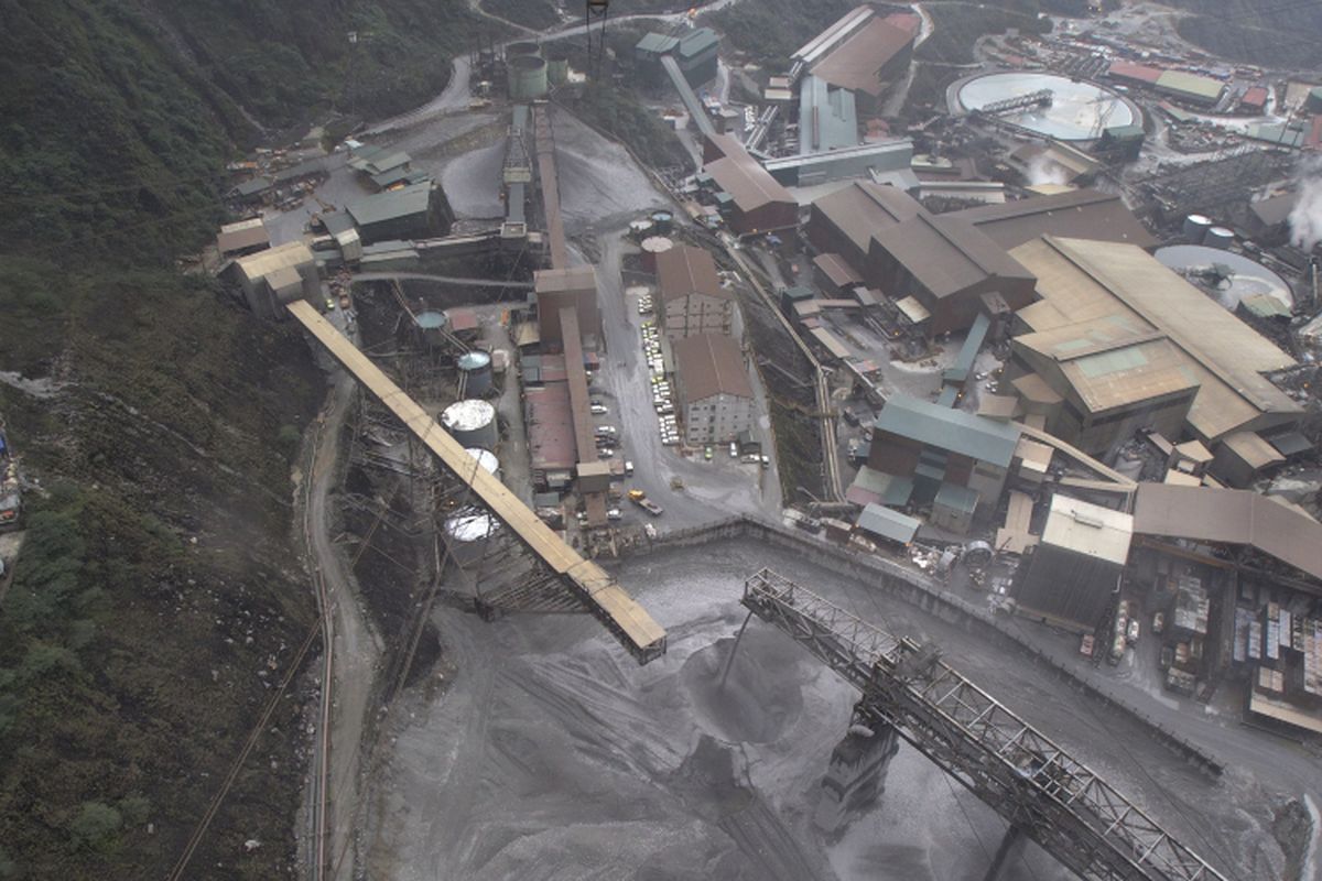 Kegiatan operasi pertambangan PT Freeport Indonesia di Timika, Papua, Sabtu (12/5/2012). 