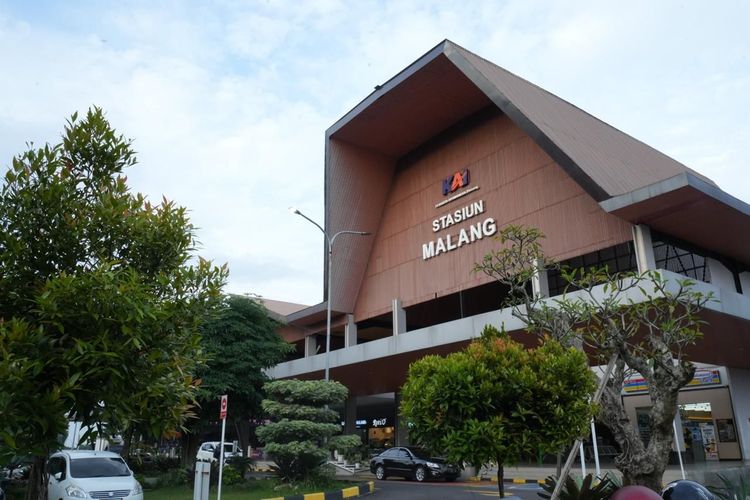 12 Perjalanan KA dari Stasiun Malang Kembali Normal Usai Kecelakaan Bekasi