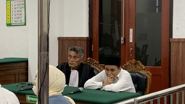 Warga Bangkalan Didakwa Cuci Uang Puluhan Miliar Rupiah Bersama Kades Berstatus Buron