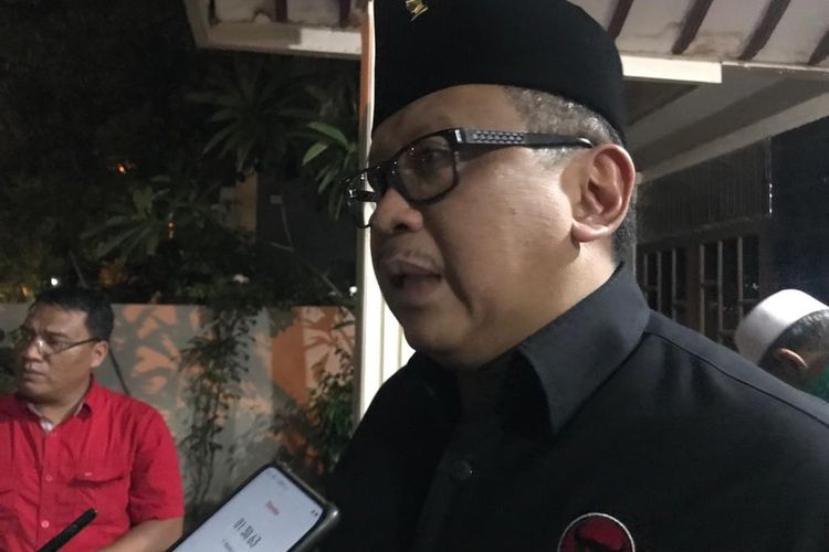 Sekretaris Jenderal Partai Demokrasi Indonesia Perjuangan (PDIP), Hasto Kristiyanto, di daerah Jember, Jawa Timur, Minggu (9/12/2019).
