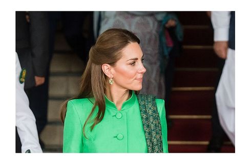 Melihat Tatanan Rambut Cantik Kate Middleton Saat di Pakistan
