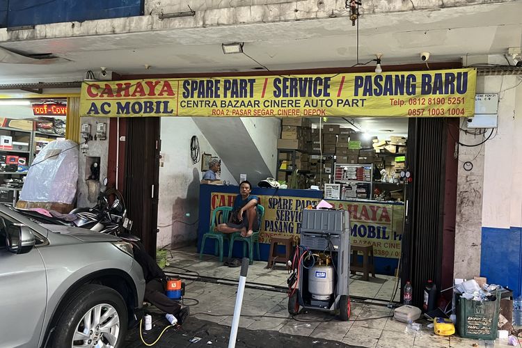 Bengkel spesialis AC mobil, Cahaya AC Mobil di Cinere, Depok, Jawa Barat.