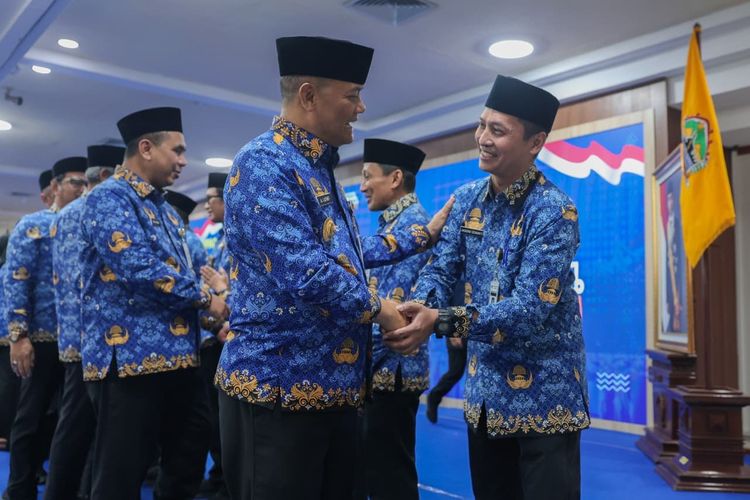 Ahmad Luthfi Lantik 27 Pejabat Pemprov Jateng: No Jastip, Jabatan adalah Amanah