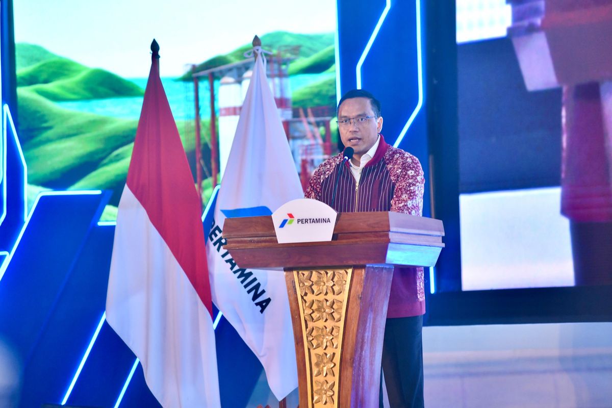 Direktur Utama PT Pertamina (Persero) Simon Aloysius Mantiri sedang memberikan sambutan dalam kegiatan Pertamina Supplier Relationship Management Summit 2025, di Grha Pertamina, Jakarta, Kamis (24/7/2025).