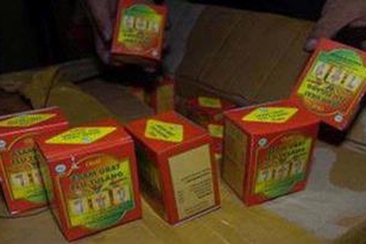 Ilustrasi : Balai Besar Pengawas Obat dan Makanan (BPOM) Surabaya menyita ribuan obat dan jamu yang tidak memiliki izin edar dan mengandung bahan kima obat berbahaya.