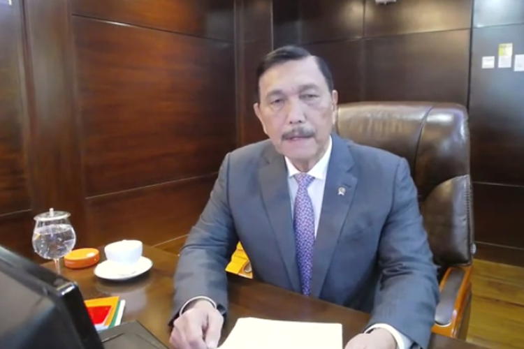 Menko Kemaritiman dan Investasi, Luhut Binsar Pandjaitan melakukan konfrensi video menjawab pertanyaan awak media melalui akun Youtube Kemenko Kemaritiman dan Investasi, Senin (16/3/2020).