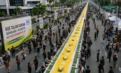 HUT Ke-242 Pekanbaru, UMKM Gotong Royong Siapkan Kue Talam Durian Sepanjang 1 Km
