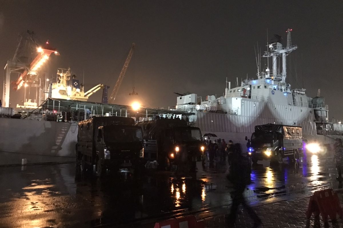 KRI Teluk Gilimanuk-531 di Jakarta International Container Terminal (JICT) 2, Pelabuhan Tanjung Priok, Jakarta Utara pada Sabtu (9/1/2021).