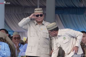Prabowo Dianugerahi Penghargaan Adhi Bhakti Tani Nelayan Maha Utama 