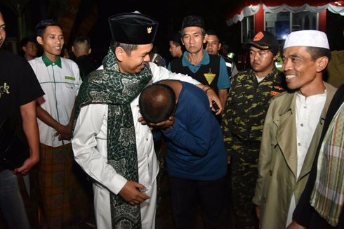 Dedi Mulyadi Bantu Warga Miskin di Kota Bandung