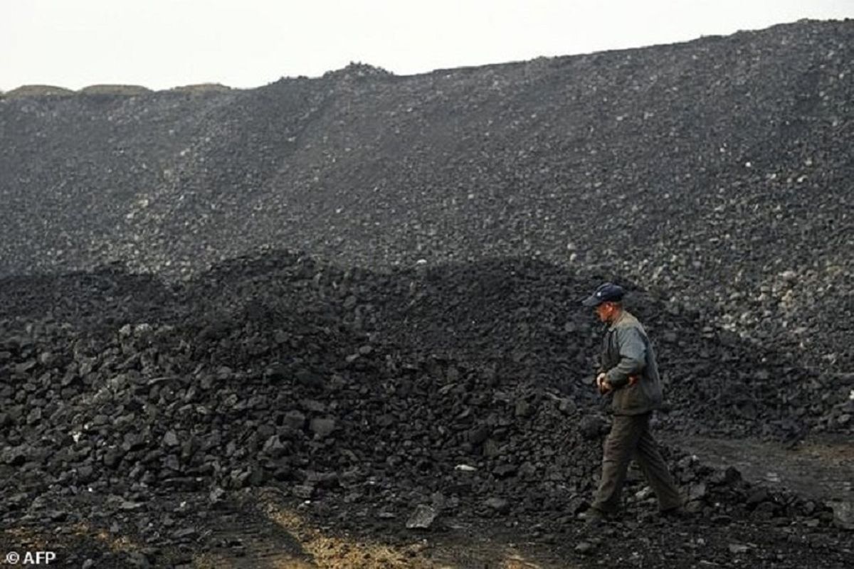 China merupakan penghasil batu bara terbesar di dunia dan kecelakaan di pertambangan adalah hal yang sering terjadi. (Foto: Dok.) 