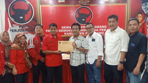 PDI-P Pemalang Buka Pendaftaran Bacalon Bupati, Anom Wijayantoro Orang Pertama Daftar