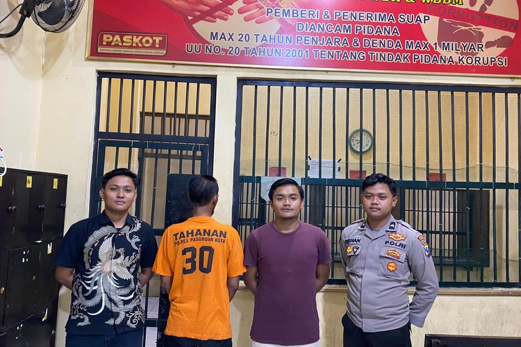 AY, seorang kepala desa asal Kabupaten Pasuruan Jawa Timur bermodus mengantarkan anaknya ke ponoes untuk meyakinkan pada pemilik mobil rental dan kemudian nekat menggadaikannya, Selasa (05/08/2025) 