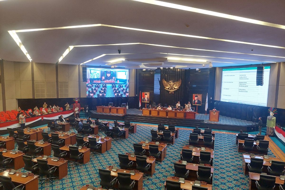 Suasana rapat pimpinan gabungan di Gedung DPRD DKI Jakarta, Selasa (13/9/2022).