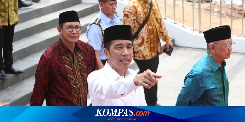 Jokowi Temani Cucunya Potong  Rambut  di Grand Indonesia 