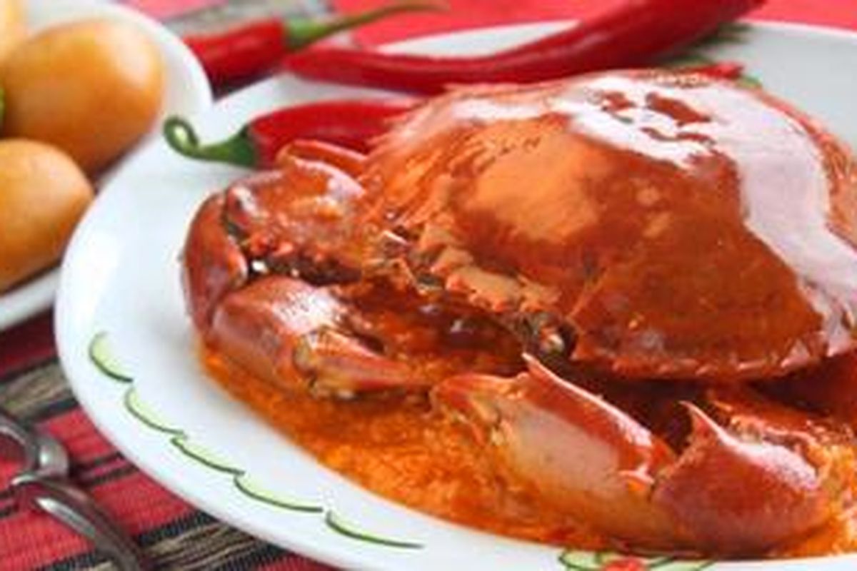 Untuk memasak kepiting, sebaiknya beli kepiting dalam keadaan hidup untuk menjaga kesegarannya.