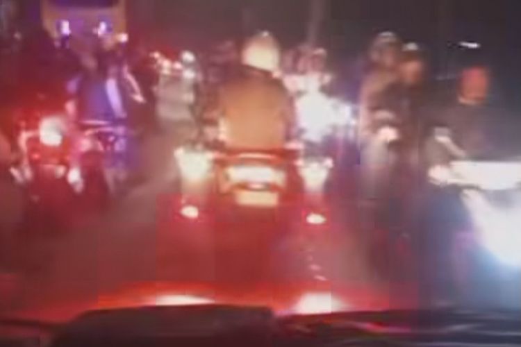 Viral Warga Diduga Meninggal Terjebak Macet Kirab Mahkota Binokasih di Karawang, Camat: Info Keliru
