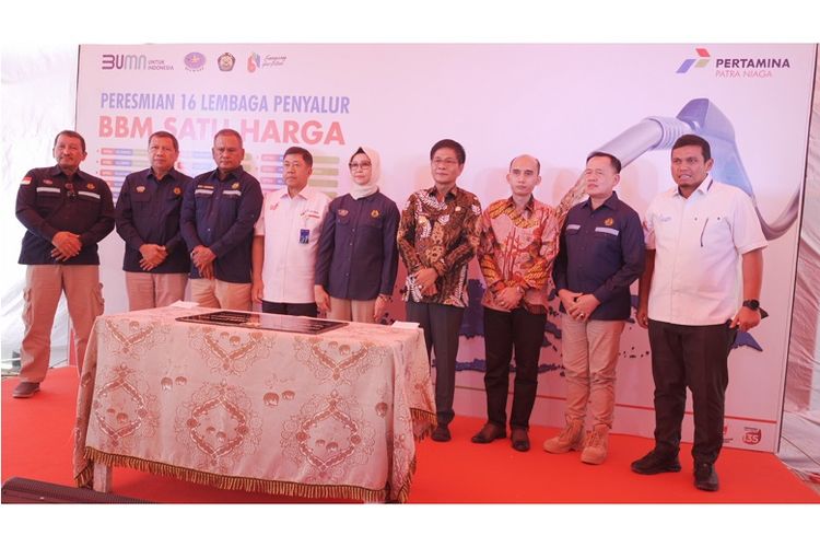 Pertamina sediakan Bahan Bakar Minyak (BBM) Satu Harga Pertamina di 54 kabupaten di Indonesia. 

