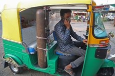 Covid-19 India: Kisah Tukang Bajaj Jadi Ambulans Dadakan, Gratis dan Ada Tabung Oksigen