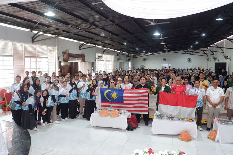 Antusiasme warga perbatasan RI Malaysia saat mengikuti seminar BHD di Pulau Sebatik yang diinisiasi IDI.