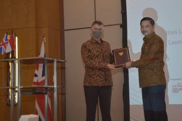 Pemerintah Indonesia dan Inggris luncurkanbprogram pengembangan transportasi rendah karbon di tanah air.