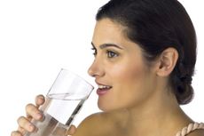 Perlukah Minum Air Putih Sebelum Tidur?