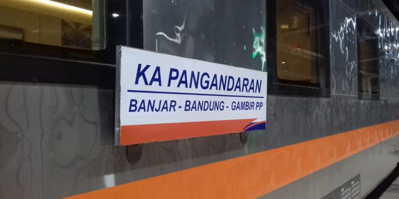 PT Kereta Api Indonesia (KAI) resmi meluncurkan kereta api (KA) Pangandaran relasi Jakarta-Bandung-Banjar, Rabu (2/1//2019). 