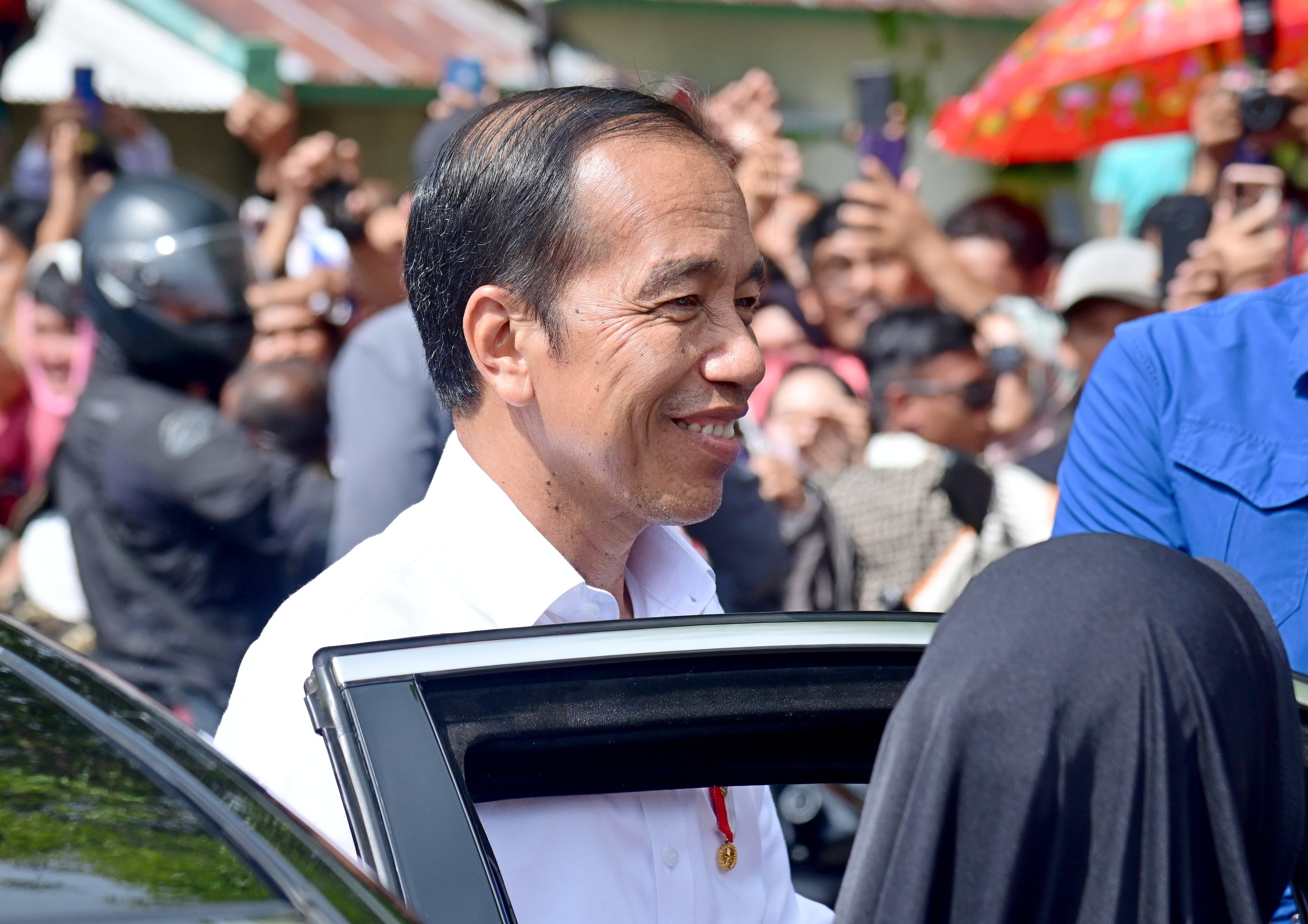 Jokowi Tak Janji Lanjutkan Bantuan Pangan Beras hingga Akhir Tahun