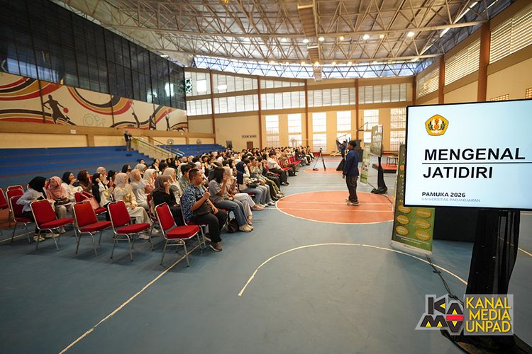 Unpad Edukasi Maba agar Bebas dari Pinjol di Orientasi Pamuka 2026
